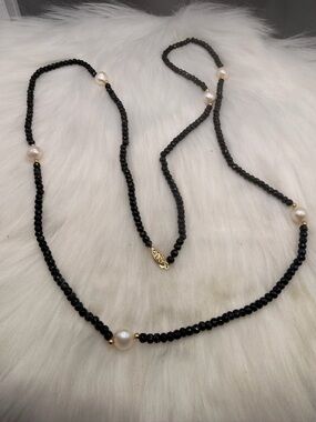 14k Yellow Gold Black Spinel & Pearl Collar 36”